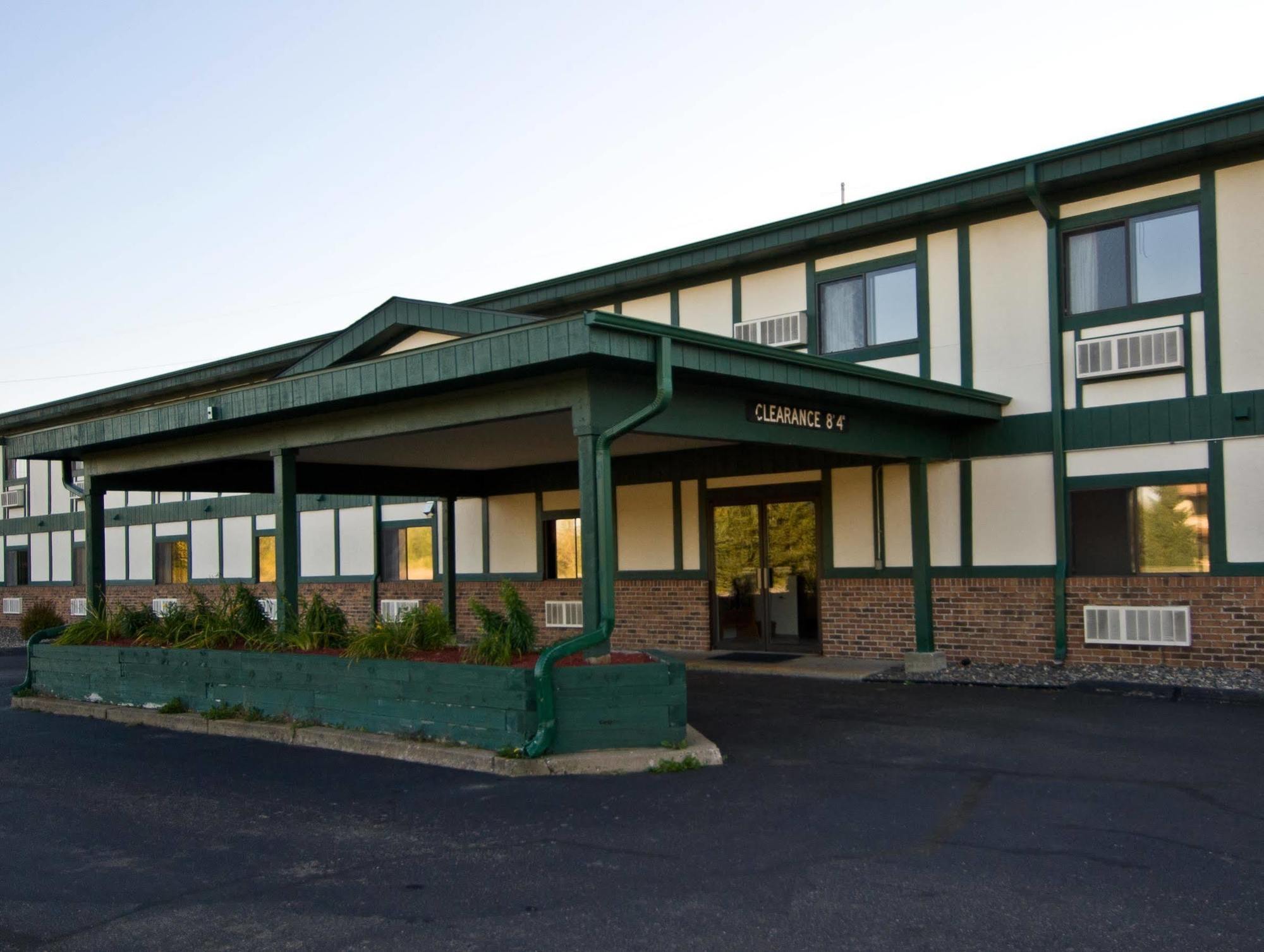 בריינרד Rodeway Inn מראה חיצוני תמונה
